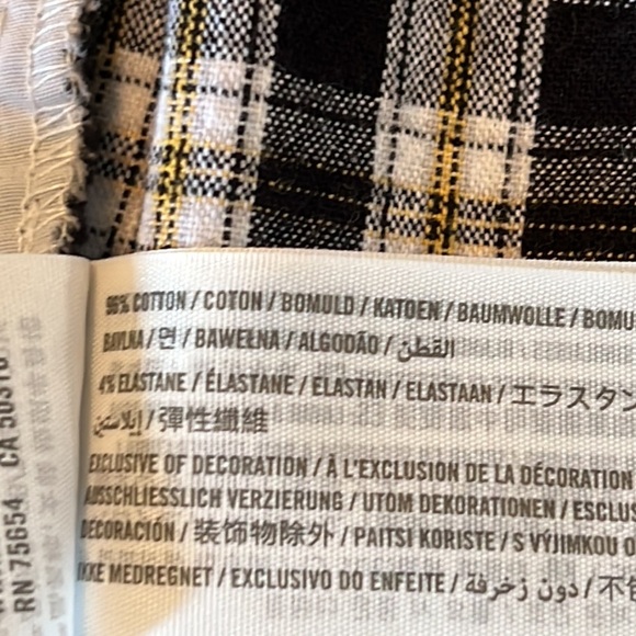 ⭐️ HOLLISTER Plaid Button Down Mini Skirt | Cotton | Size Small - Picture 11 of 11